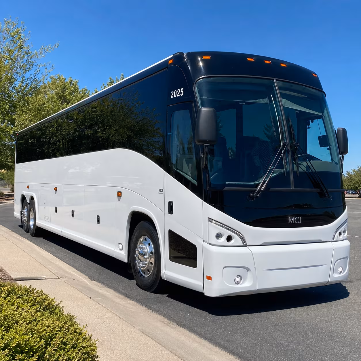 charter buses to xfinity theatre hartford s massive summer amphitheater