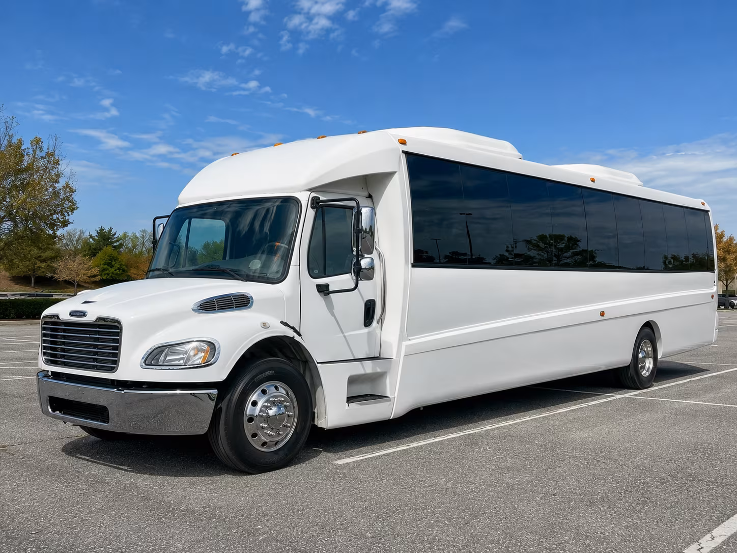 meriden 30 passenger party bus