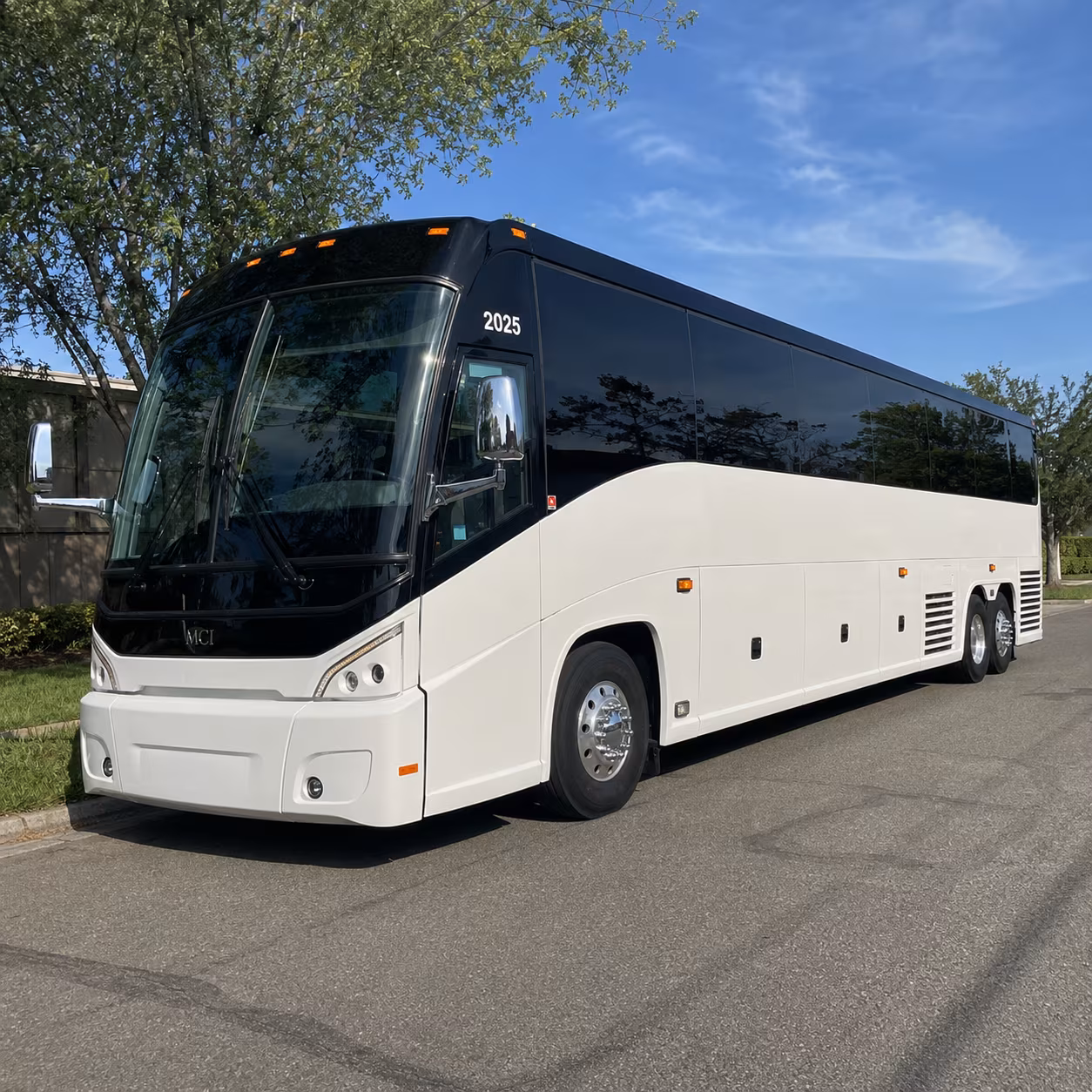 meriden charter bus rental exterior