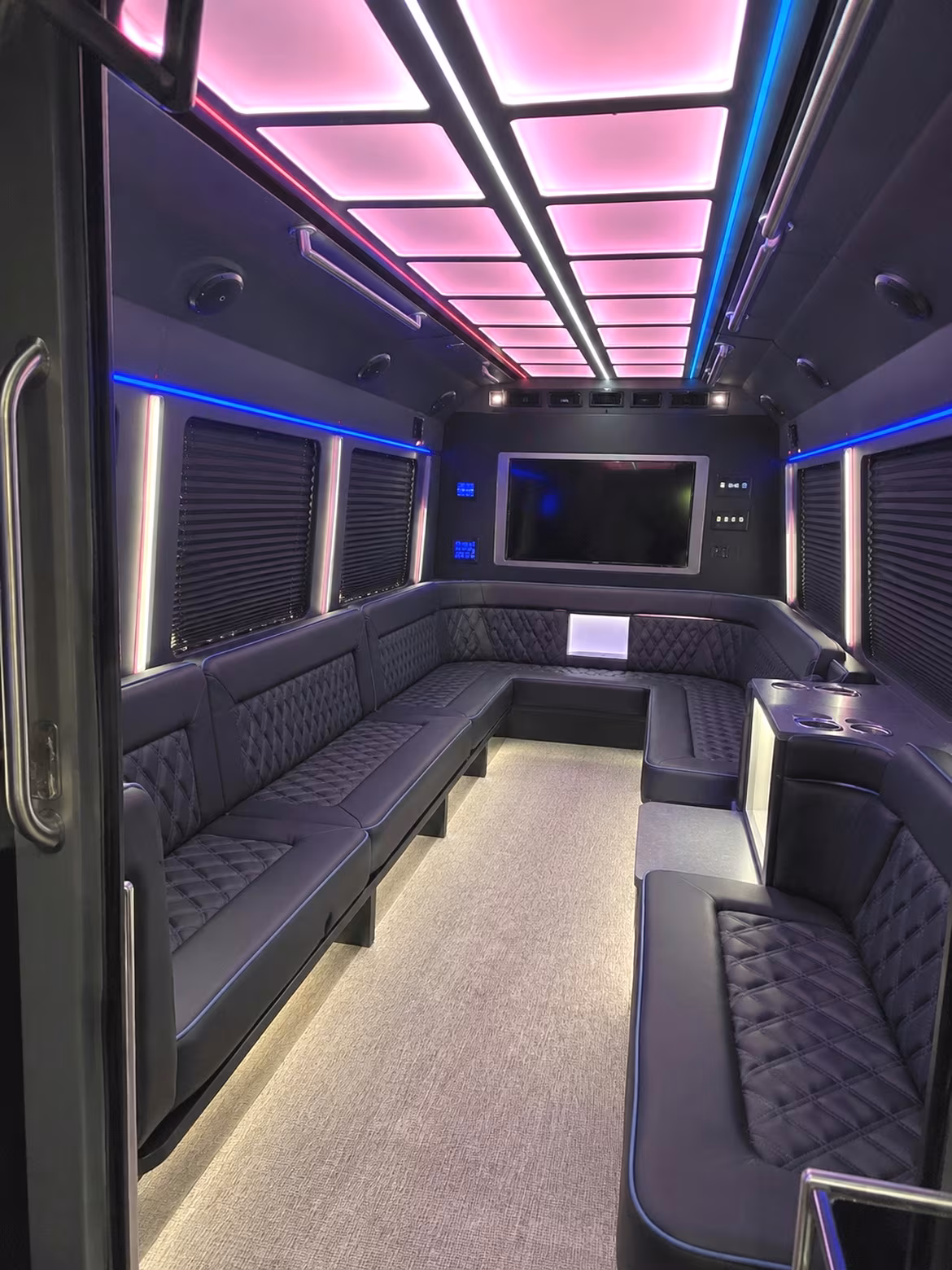 prom homecoming and graduation party bus rentals for meriden schools