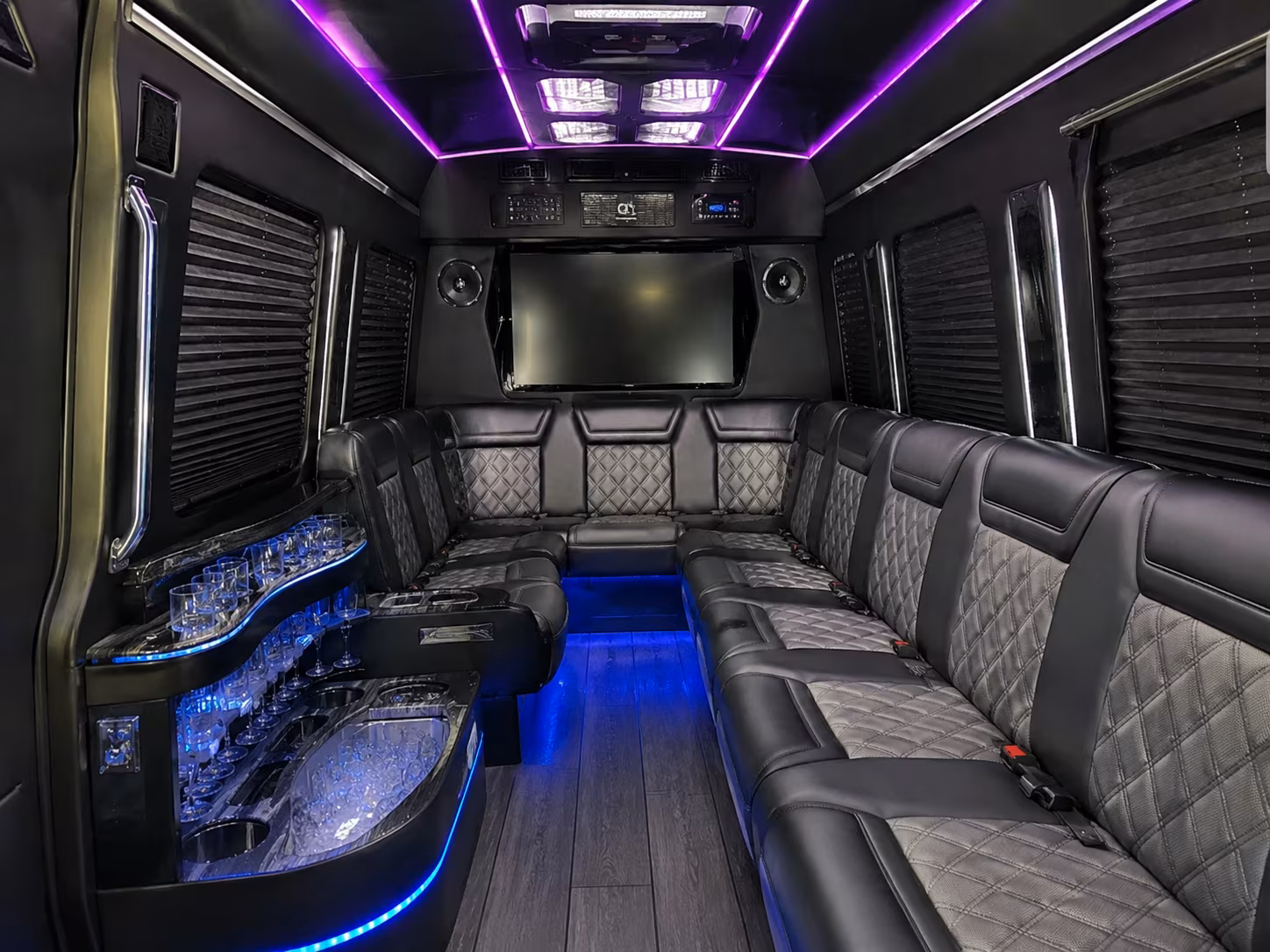 start your wedding weekend right with a rehearsal dinner shuttle
