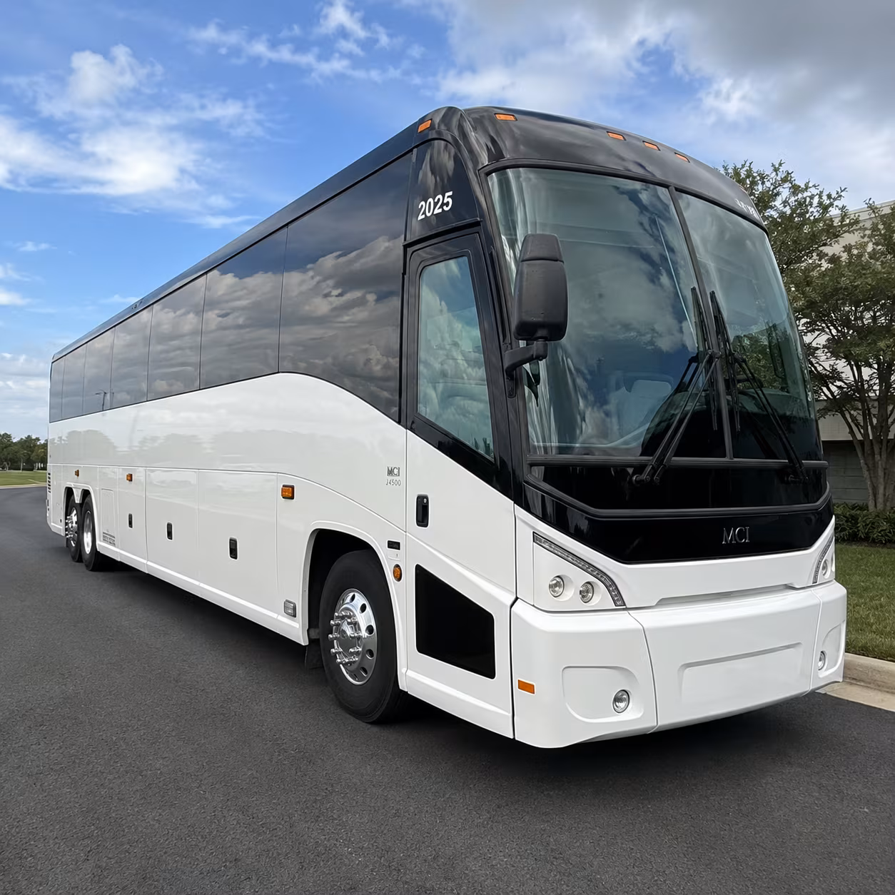 wedding and banquet shuttle buses to aqua turf club and meriden area venues